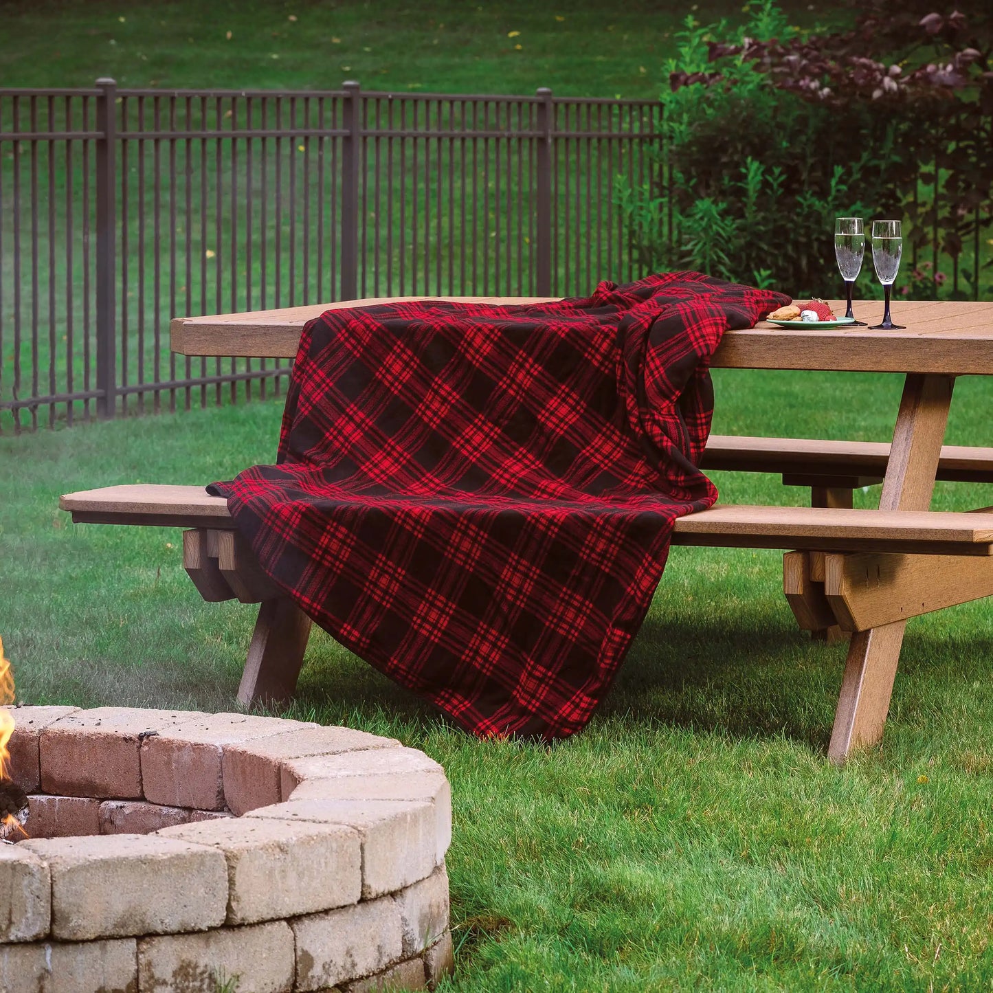 LuxCraft 6' Rectangular Picnic Table - Ever Season Furniture