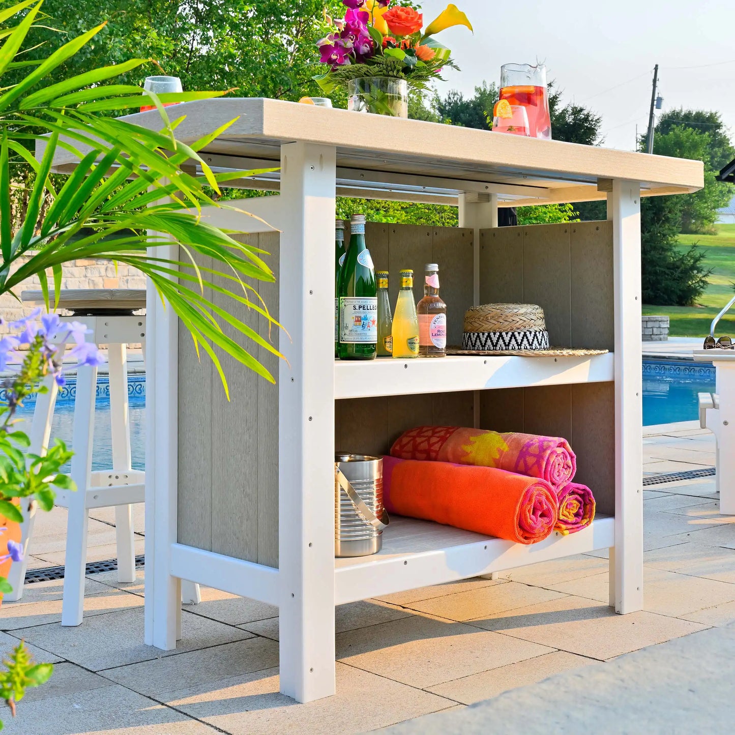 LuxCraft Serving Bar - Ever Season Furniture